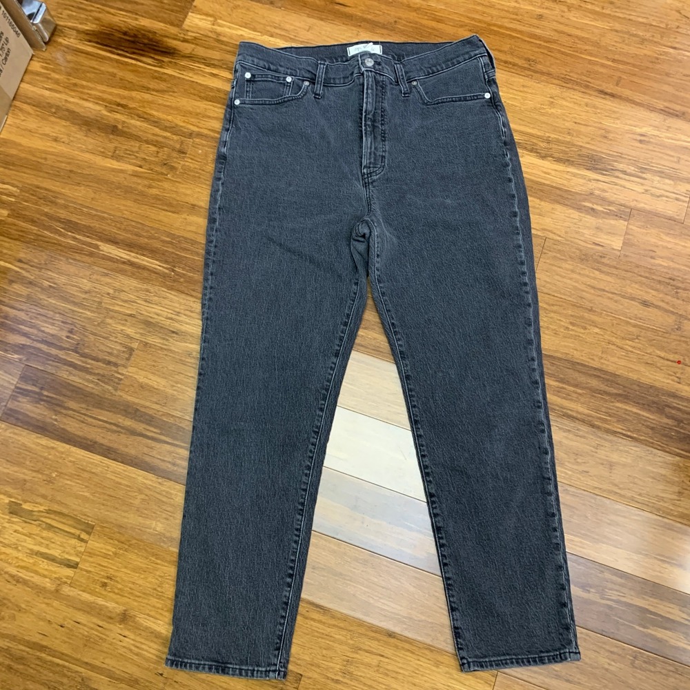 Madewell Straight Leg Jeans in Washed Black